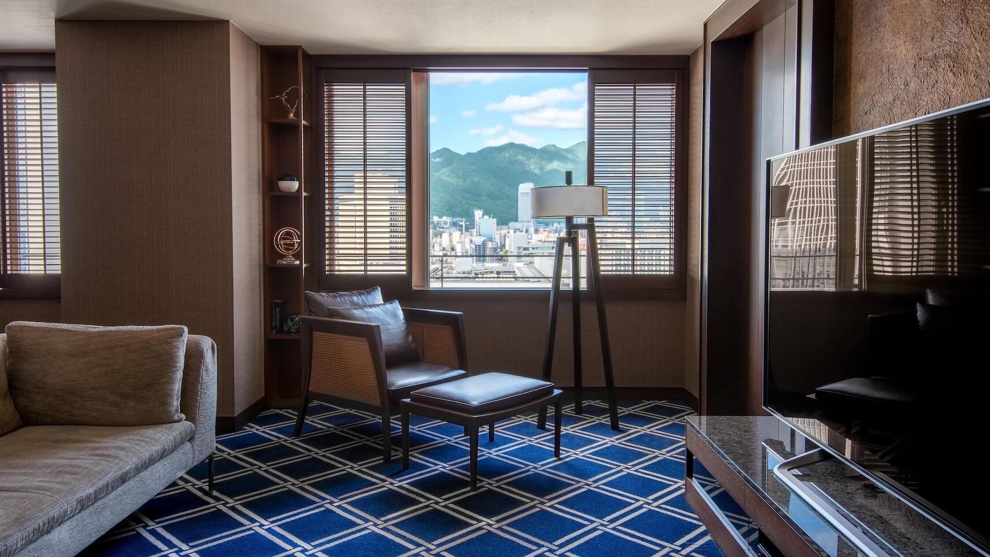 Oriental ホテル 5*