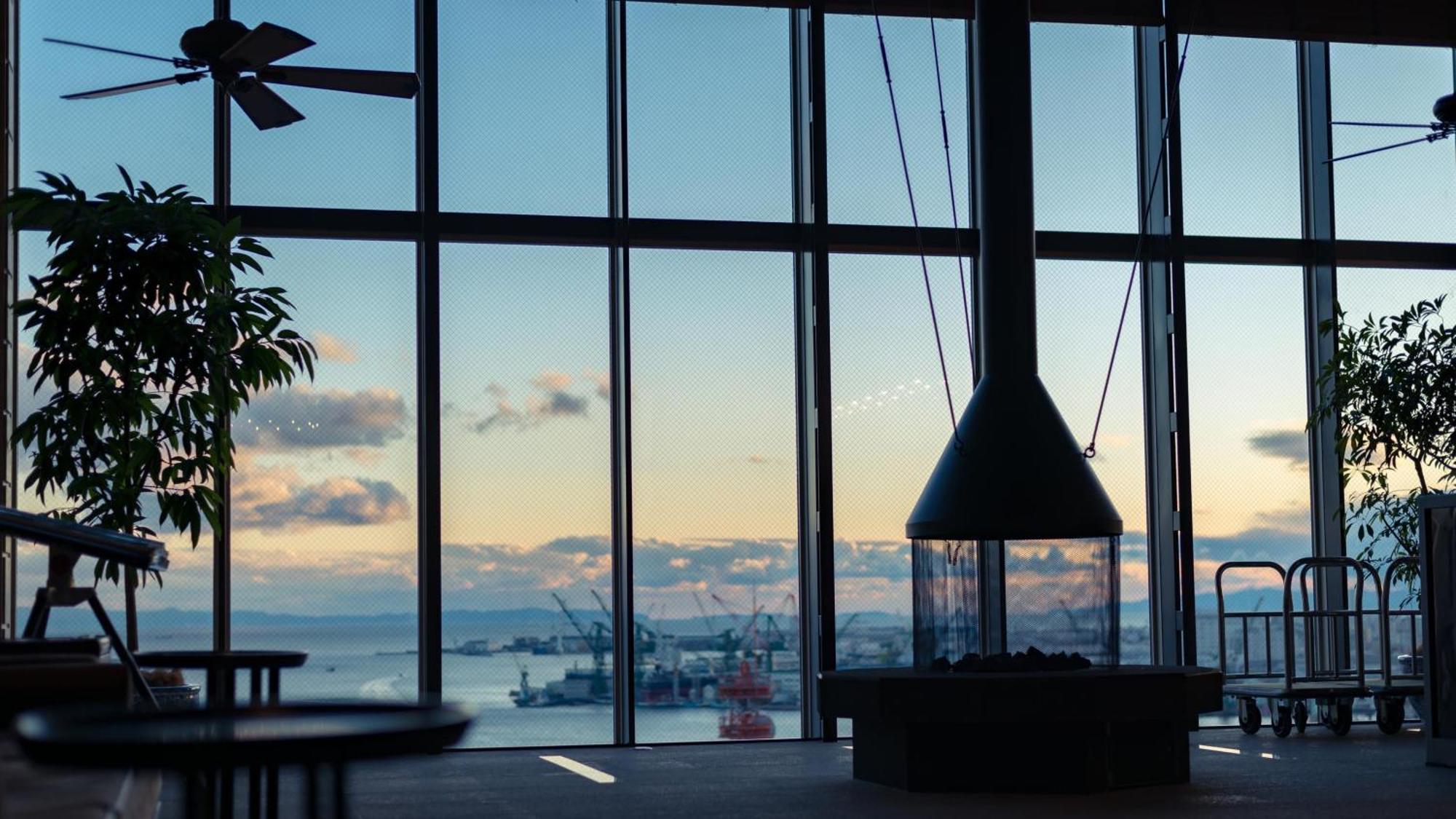 Oriental Hotel 5*